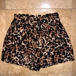 Cheetah print shorts with bow